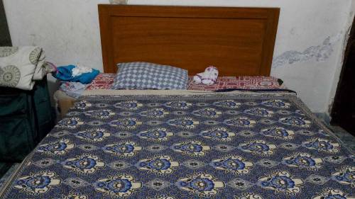Double bed 