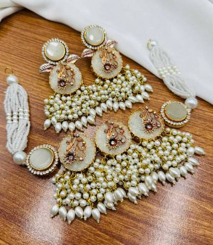 crushed Stones choker sets