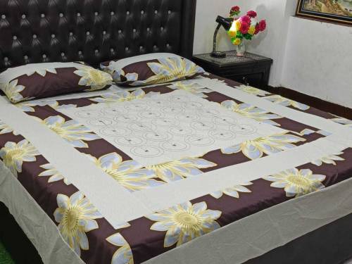 1 flat bedsheet with 2 pillowcase king size bedsheet 💯% authentic prod