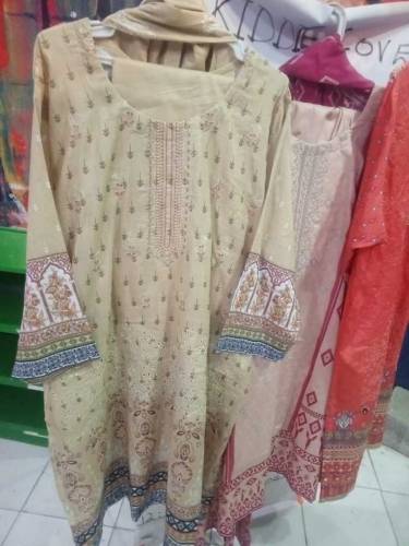 3 piece lawn suits 