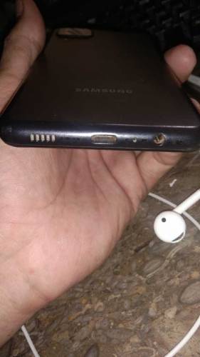 SAMSUNG A12