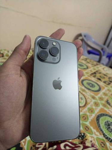 iPhone 13 Pro (Graphite, 128GB) - Perfect Condition
