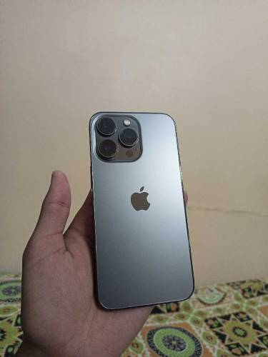 iPhone 13 Pro (Graphite, 128GB) - Perfect Condition