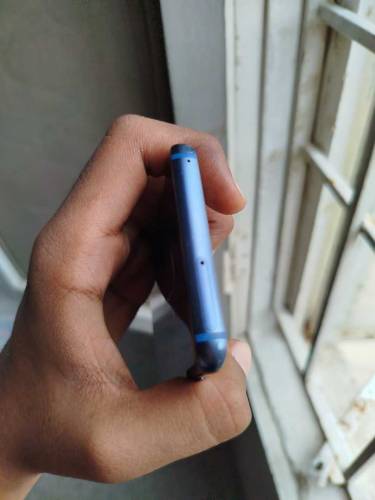 samsung galaxy s9 10/9.7 condition Sim lock with crake and minor shadw