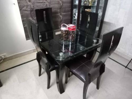 Dinning table 