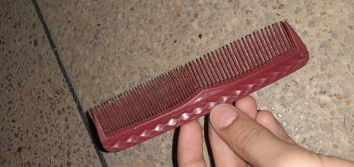 CUTE MINI BROWN HAIR COMB FOR SCHOOL | KIDS PLAYING COMB 