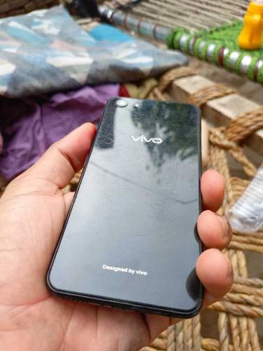 vivo y83 6/128 urgent sale condition 10/8