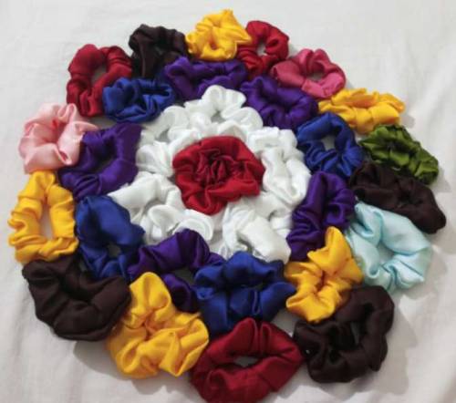 pack of 2 New silk Scranchies for girls, braclets 
