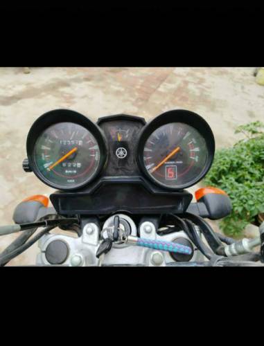Yamaha YBRg 125 Bick 