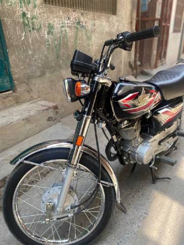 SAME LIKE BRAND NEW CONDITION 24 MODEL