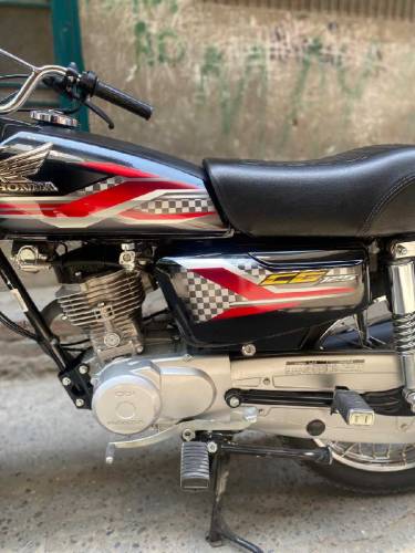 SAME LIKE BRAND NEW CONDITION 24 MODEL
