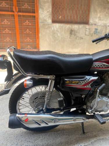 SAME LIKE BRAND NEW CONDITION 24 MODEL
