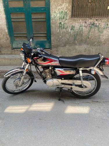 SAME LIKE BRAND NEW CONDITION 24 MODEL