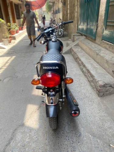SAME LIKE BRAND NEW CONDITION 24 MODEL