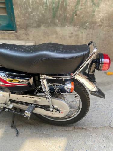 SAME LIKE BRAND NEW CONDITION 24 MODEL