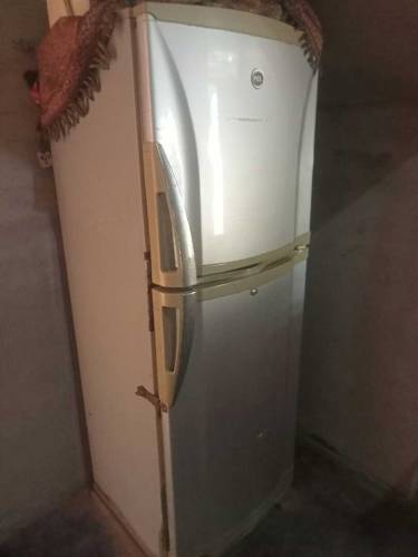 fridge  medium  used