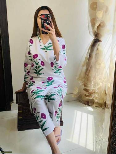 2 pcs women stiched linen printed shirt and trouser