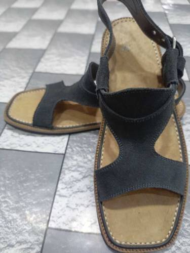 chappal & bage 