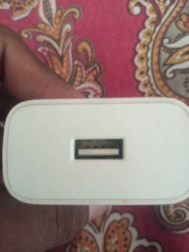 vivo v20 orgnal box wala charger for sale good condition 33 watt Max
