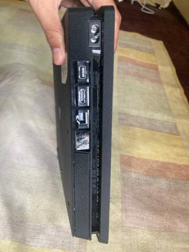 PS4 SLIM 1 TB