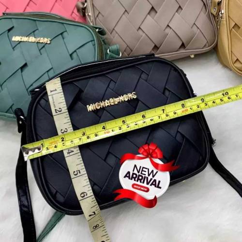 New Micheal Kors Cross Body Bag 