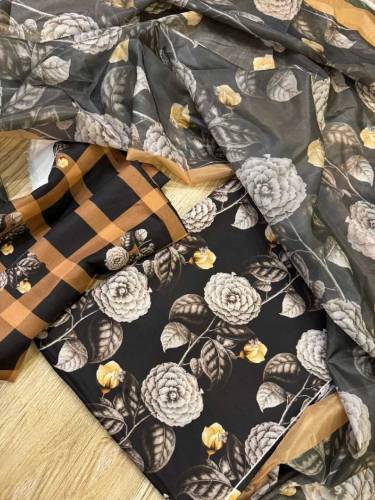 Unstitched dresses 