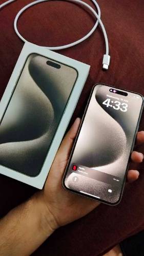 iPhone 15 Pro Max HK