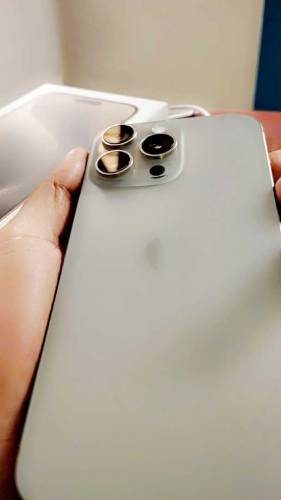 iPhone 15 Pro Max HK