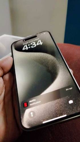 iPhone 15 Pro Max HK
