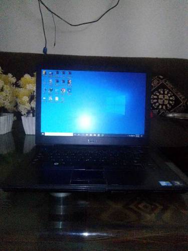 Dell latitude core i5 2nd generation window 10 SD card installed ha 