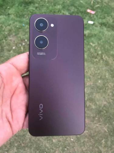 Vivo Y 18