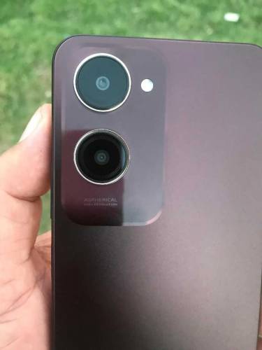 Vivo Y 18