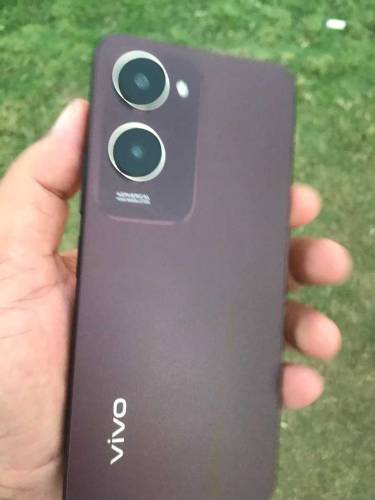 Vivo Y 18