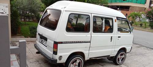  Suzuki bolan carry.2004 lhr number 750000