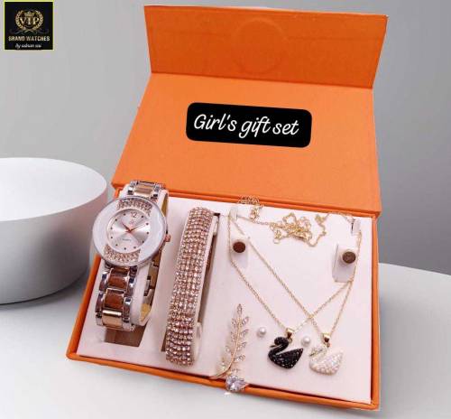 HI QUALITY DK GIRLS STONE JEWELRY WATCH BRASS METEL CHIN