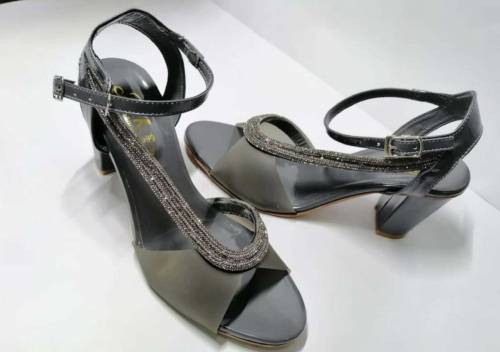 •  Material: Rexine•  Product Type: Women's Wedges•  Sizes: 6, 7, 8, 9
