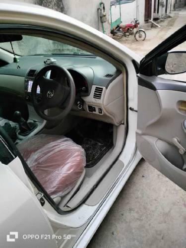 Toyota Corolla xli 2010model is in good condition