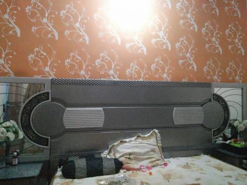 king size bed with side table 