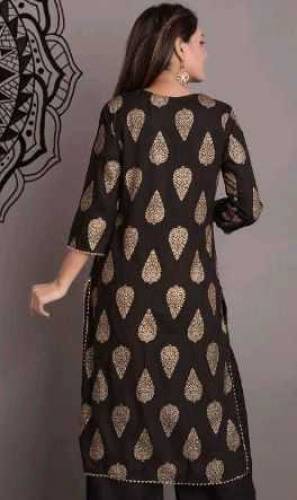 2 Pcs Women's Stitched Silk Printed Suit