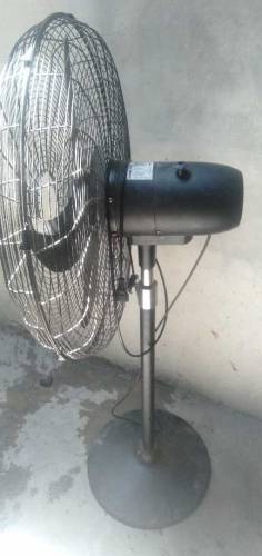 stand fan 6month used 