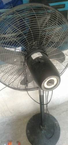 stand fan 6month used 