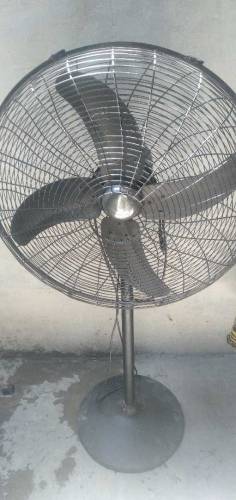 stand fan 6month used 