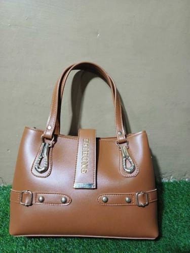 charm ladies hand bag👜