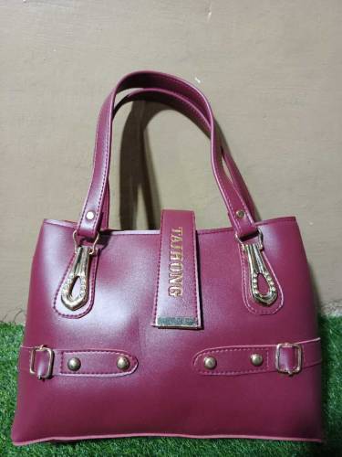 charm ladies hand bag👜