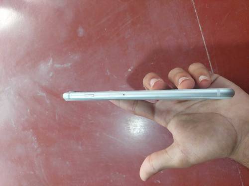 I phone 8 plus approve 256gb all OK 10 on 10 condition battery 86
