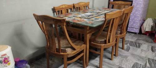 Premium Quality Dining Table with 6 chairs
