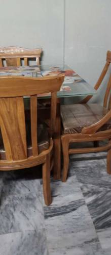 Premium Quality Dining Table with 6 chairs