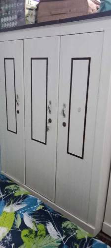 bedroom complete set urgent sale due to shifting 