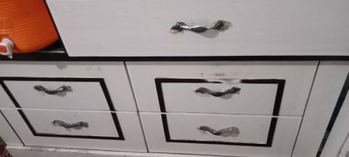 bedroom complete set urgent sale due to shifting 