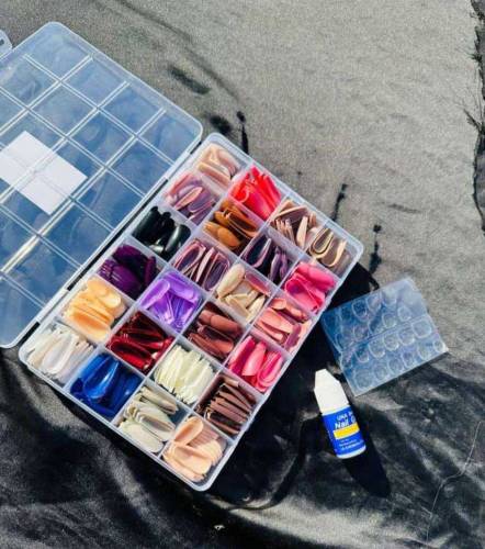 Beautiful Fake Nails Set Of 24 